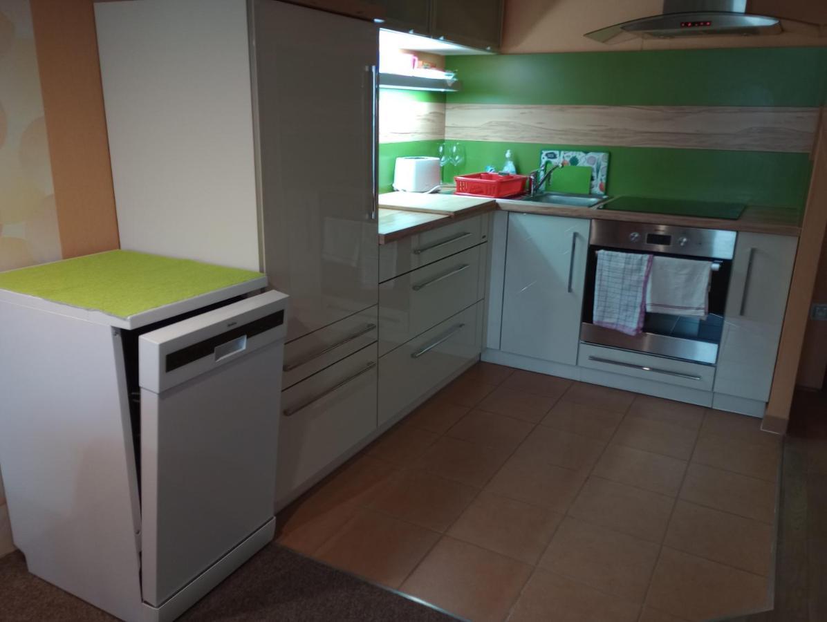 Rezidence Certovka 2121 Free Parking Garage Apartment